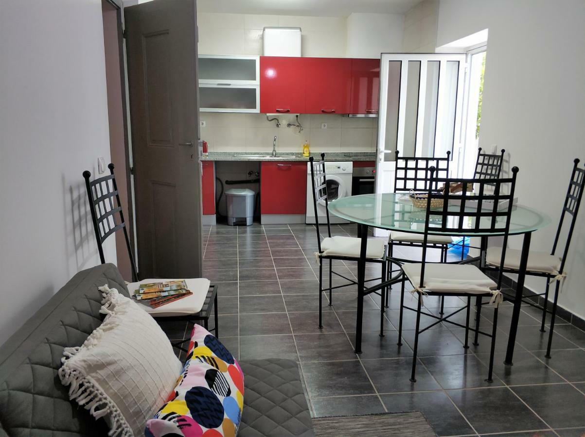 Sleep&Go Faro Airport Guest House Exterior foto
