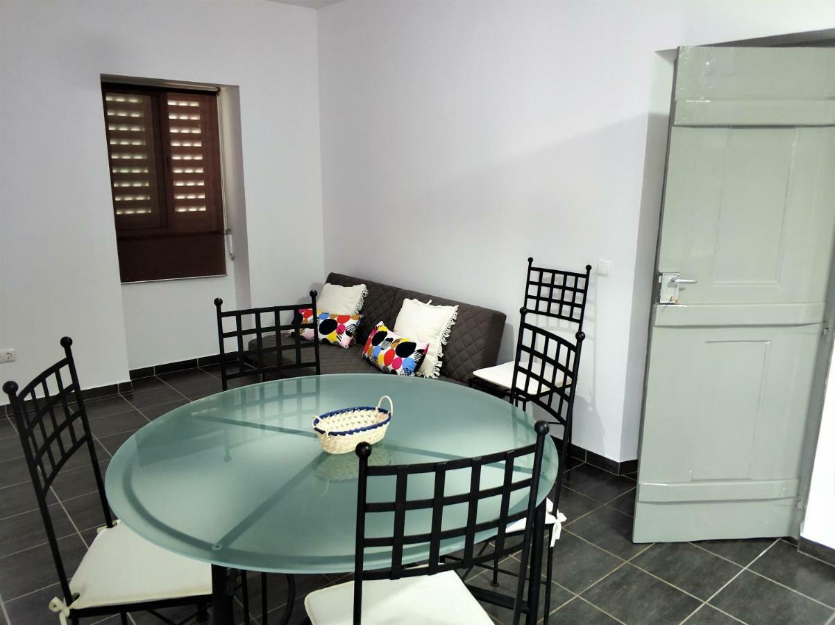 Sleep&Go Faro Airport Guest House Exterior foto